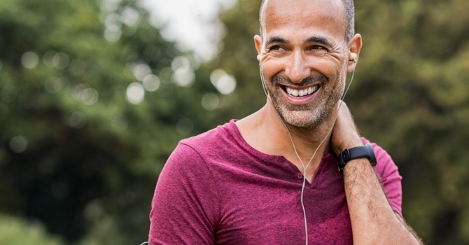 Understanding Back Pain: How Your Pelvis, Spine, and Shoulders Work Together